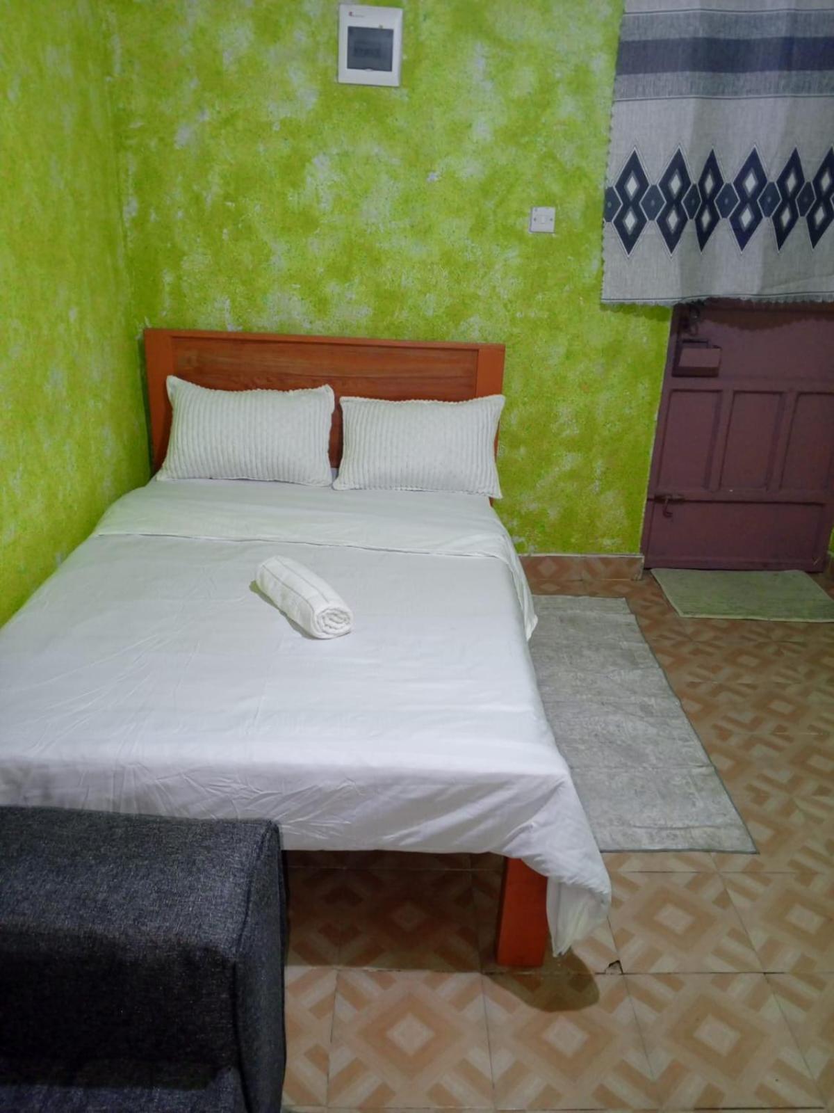 Jakes Studio Naivasha Hotel Bagian luar foto