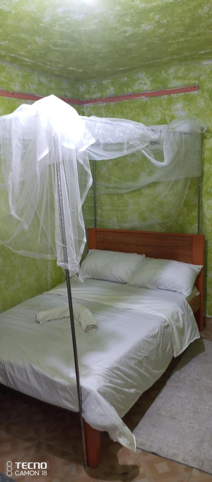 Jakes Studio Naivasha Hotel Bagian luar foto